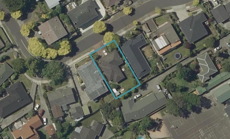 11 Redwood Grove, Hokowhitu, Palmerston North - Carousel 1