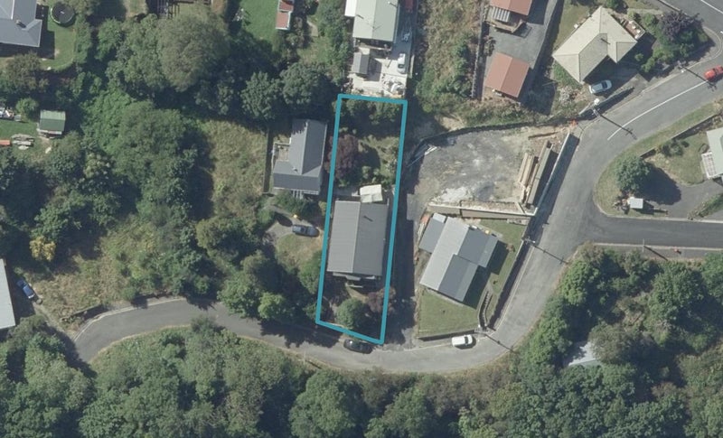 11 Lindsay Road, Caversham, Dunedin - Carousel 1
