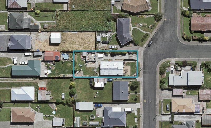 8 Henderson Street, Kingswell, Invercargill - Carousel 1
