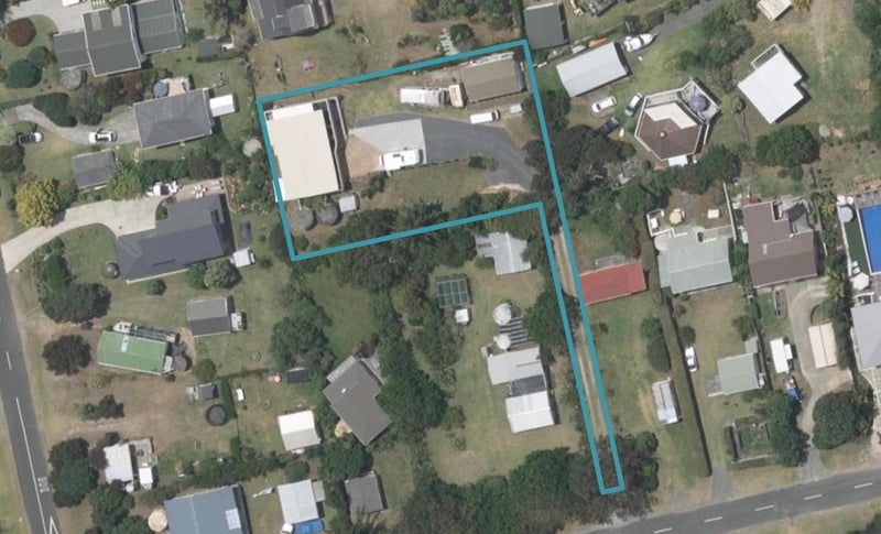 13 Wharfdale Crescent, Mangawhai Heads, Mangawhai - Carousel 1
