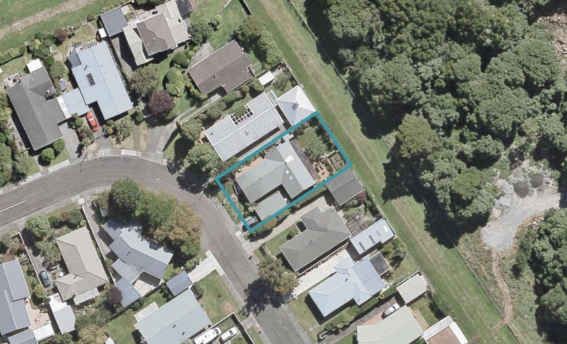 30 Whirinaki Crescent, Heretaunga, Upper Hutt - Carousel 1