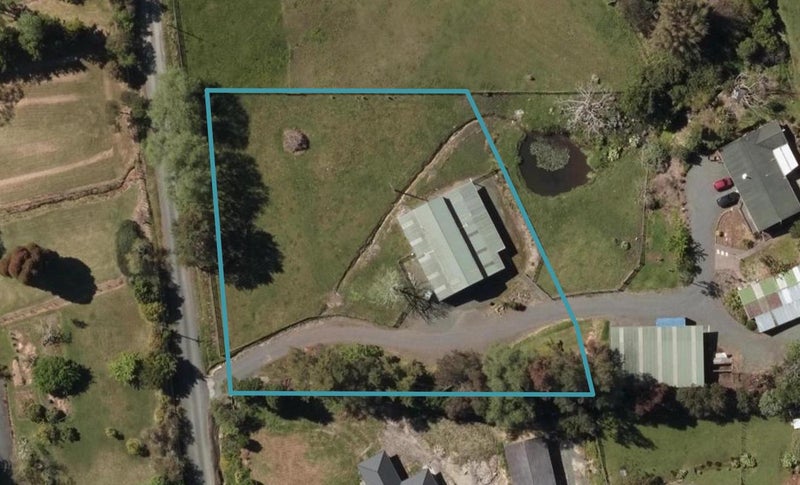 12 Waioneone Road, Parahaki, Whangarei - Carousel 1