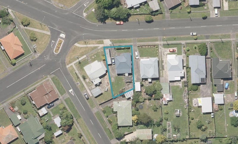 4 Wakefield Street, Whanganui East, Whanganui - Carousel 1