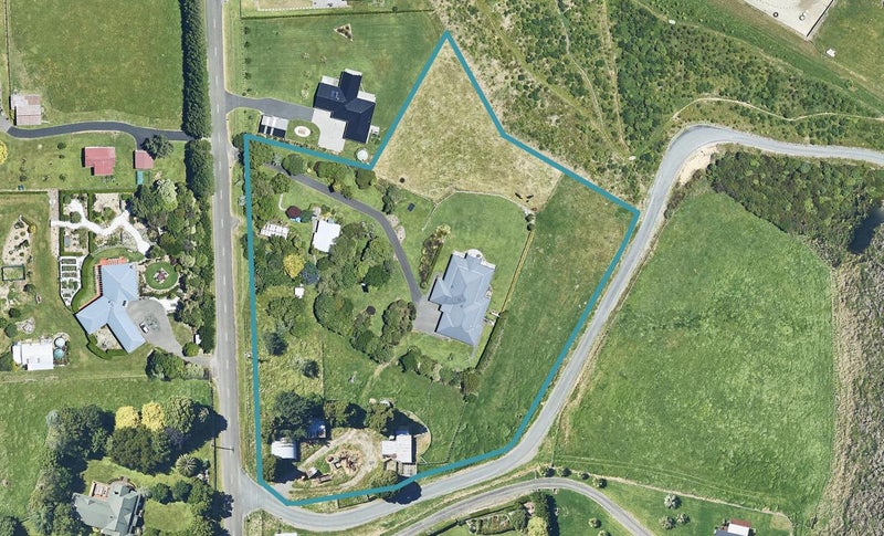 57 Gasson Lane, Pyes Pa, Tauranga - Carousel 1