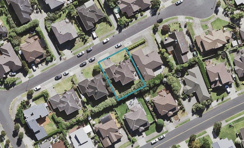 7 Kunzea Place, Greenhithe, Auckland - Carousel 1