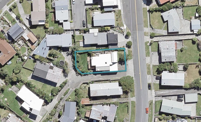 271 Dowse Drive, Maungaraki, Lower Hutt - Carousel 1