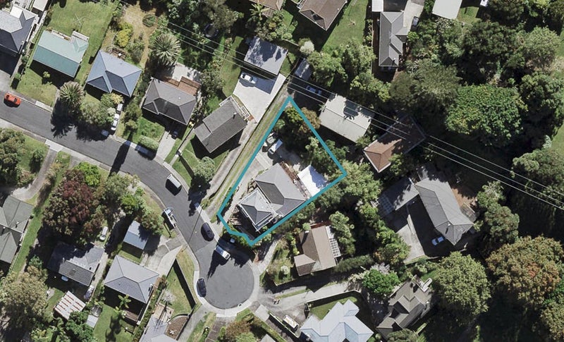 30 Camelot Place, Glenfield, Auckland - Carousel 1