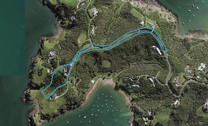 13 Alan Murray Lane, Oneroa, Waiheke Island - Carousel 1