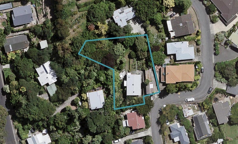 28 Guys Hill Road, Hospital Hill, Napier - Carousel 1