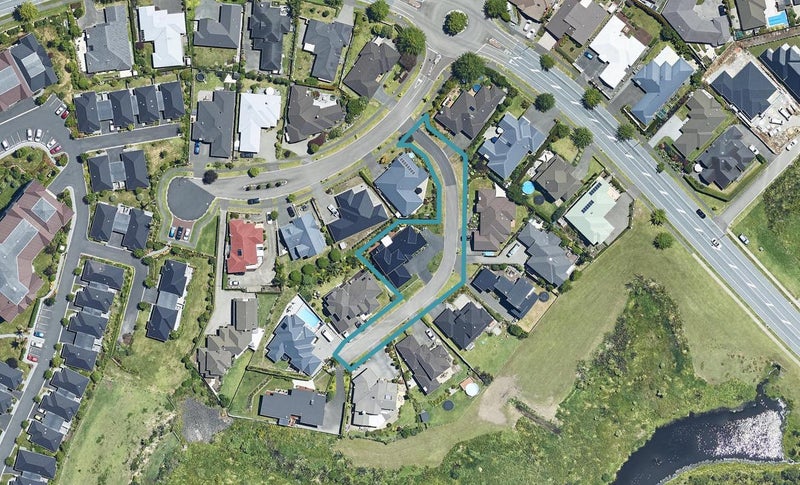 4 Sutton Way, Bethlehem, Tauranga - Carousel 1