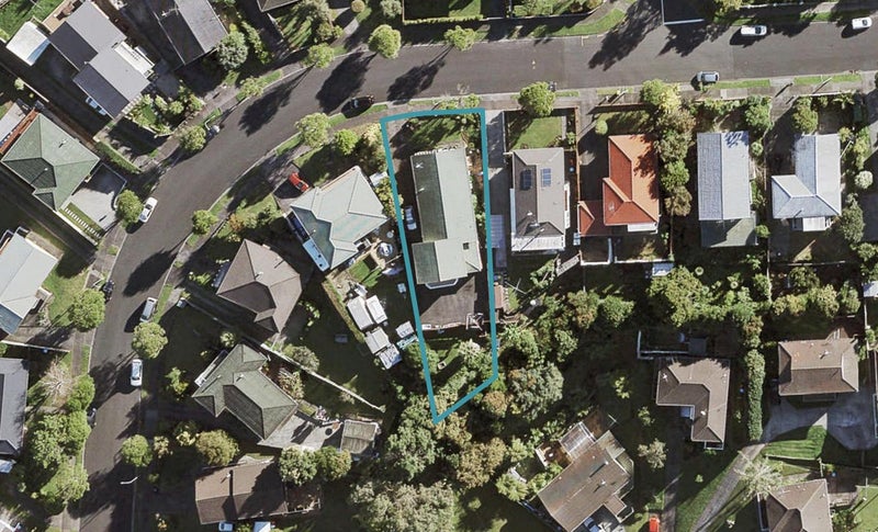 28 Trevola Street, New Windsor, Auckland - Carousel 1