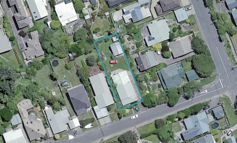 24 Verviers Street, Karori, Wellington - Carousel 1
