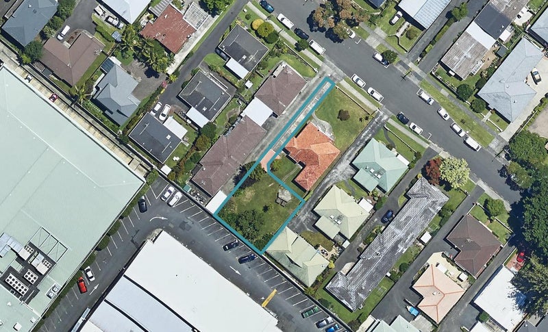 16B Twelfth Avenue, Tauranga South, Tauranga - Carousel 1