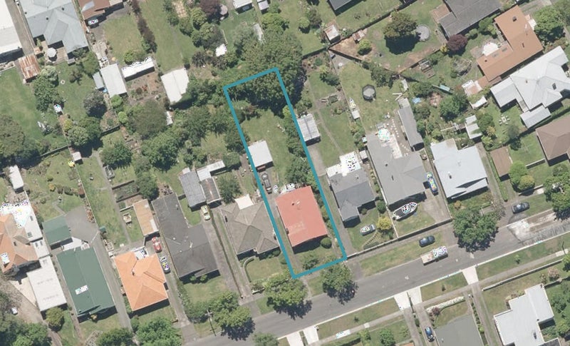 15 Willis Street, Whanganui East, Whanganui - Carousel 1