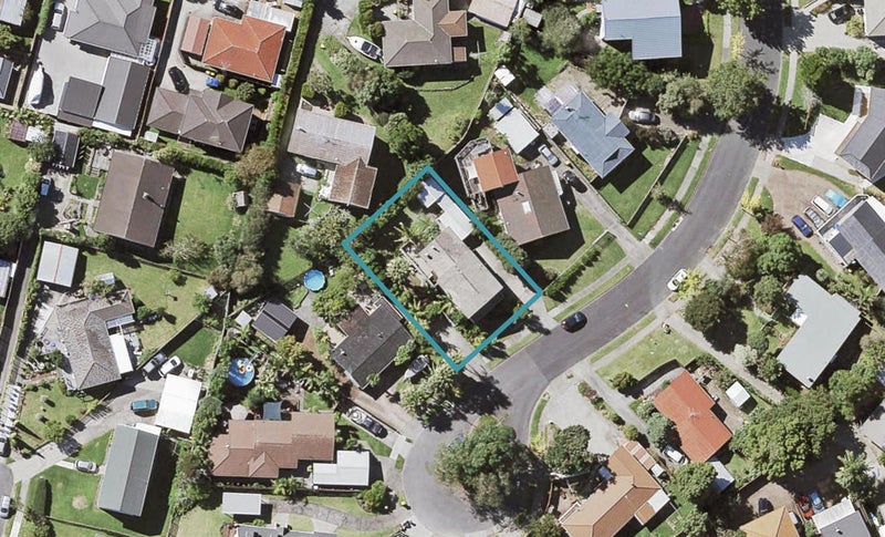 9 Bain Place, Bucklands Beach, Auckland - Carousel 1