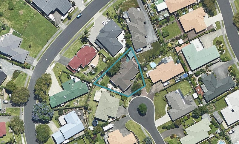 15 Golden Heights, Hairini, Tauranga - Carousel 1