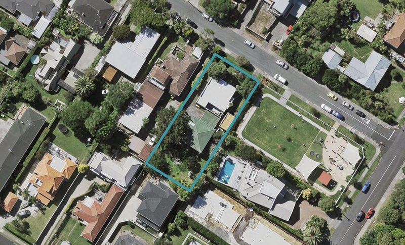 1/2 Sydney Street, Hauraki, Auckland - Carousel 1