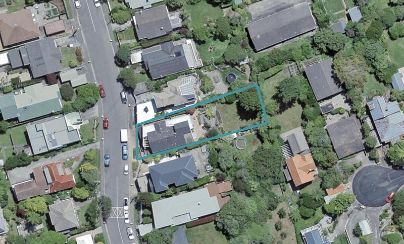 37 Monaghan Avenue, Karori, Wellington - Carousel 1