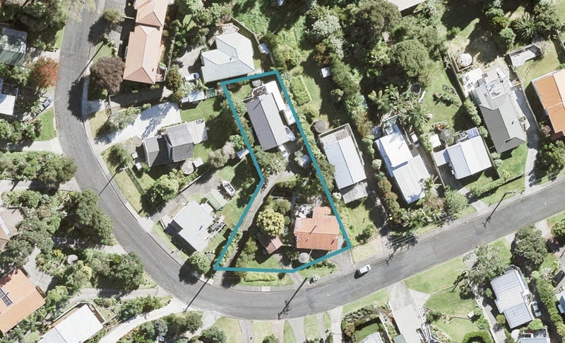 30B Elliston Crescent, Stanmore Bay, Whangaparaoa - Carousel 1