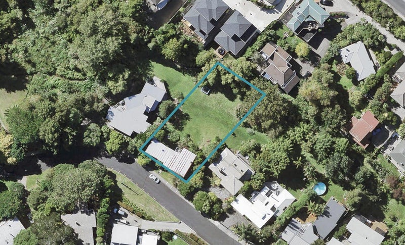 102 Braemar Road, Castor Bay, Auckland - Carousel 1