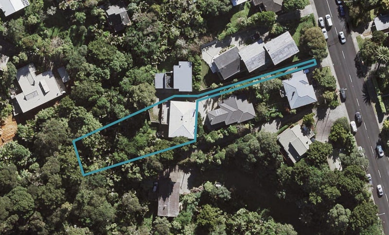 150 Glenfield Road, Birkenhead, Auckland - Carousel 1