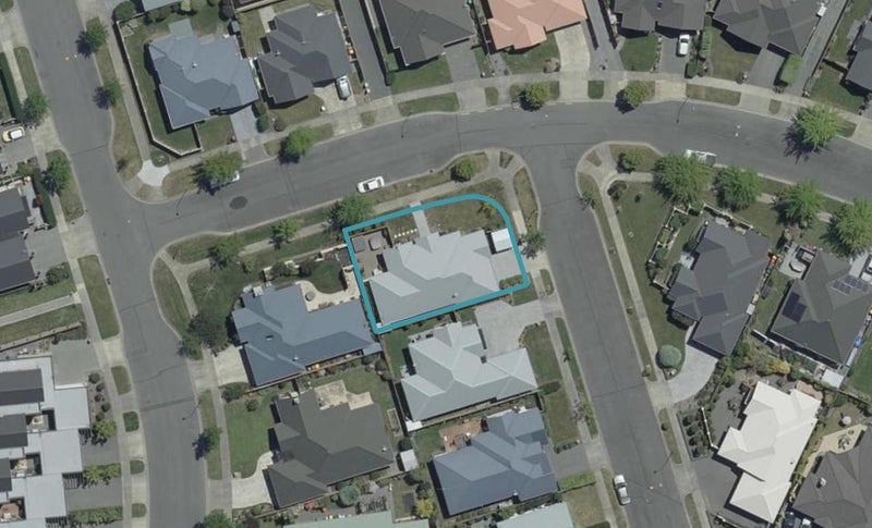2 Wagner Crescent, Northwood, Christchurch - Carousel 1