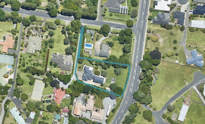5 Freeburn Road, Pyes Pa, Tauranga - Carousel 1