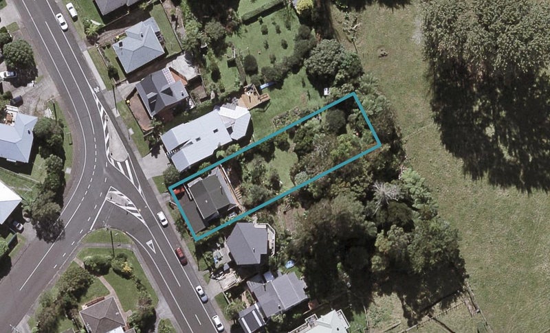 323 Tukapa Street, Hurdon, New Plymouth - Carousel 1