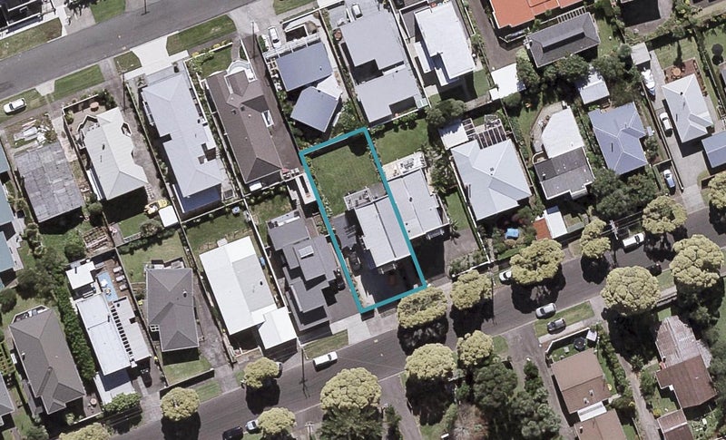 21 McLean Street, Strandon, New Plymouth - Carousel 1
