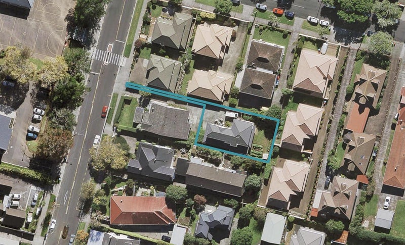 42 The Drive, Epsom, Auckland - Carousel 1