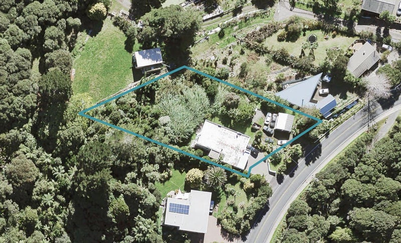 1159 Scenic Drive North, Swanson, Auckland - Carousel 1