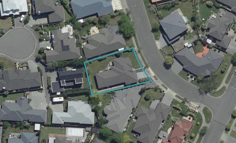 18 Caroline Way, Northwood, Christchurch - Carousel 1