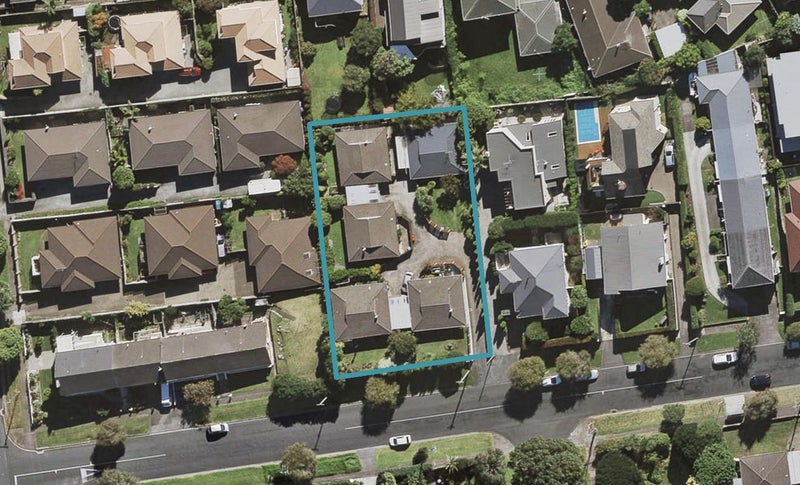 1/4 Tawa Road, Onehunga, Auckland - Carousel 1
