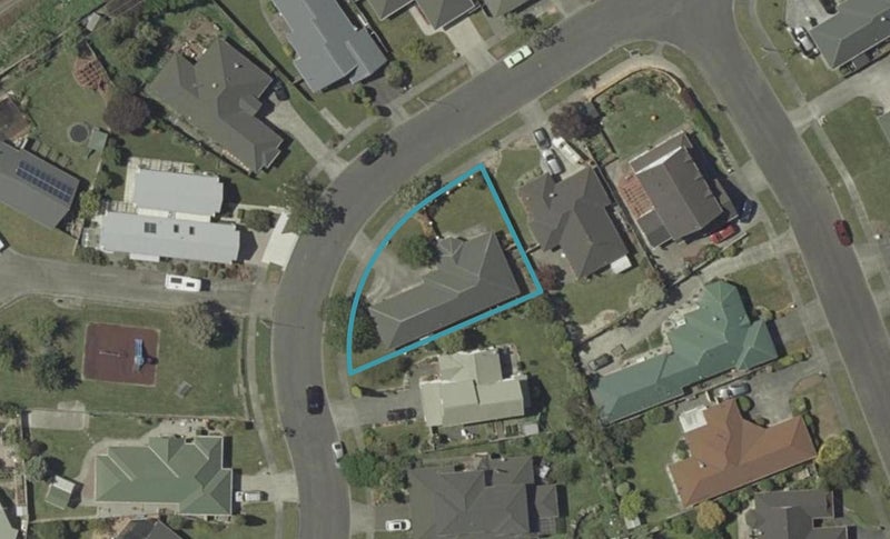15 Royal Oak Drive, Kelvin Grove, Palmerston North - Carousel 1