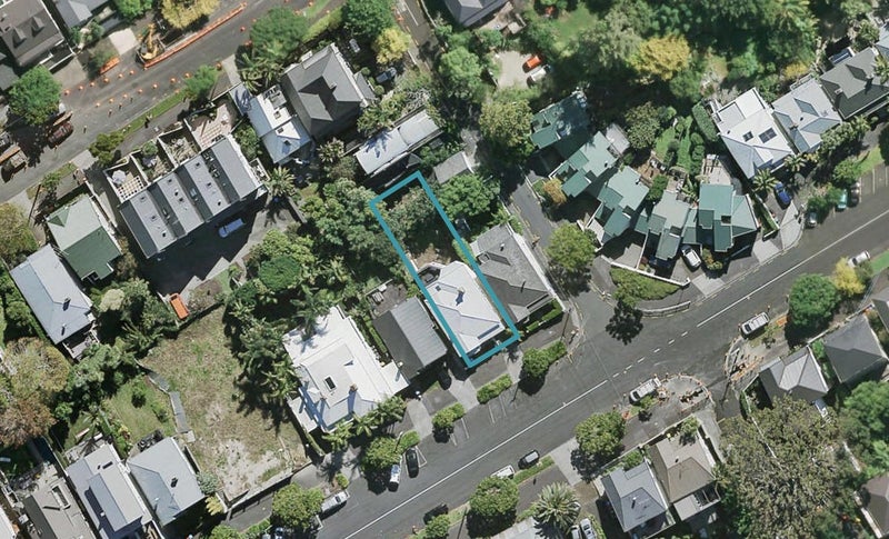 18 Anglesea Street, Freemans Bay, Auckland - Carousel 1