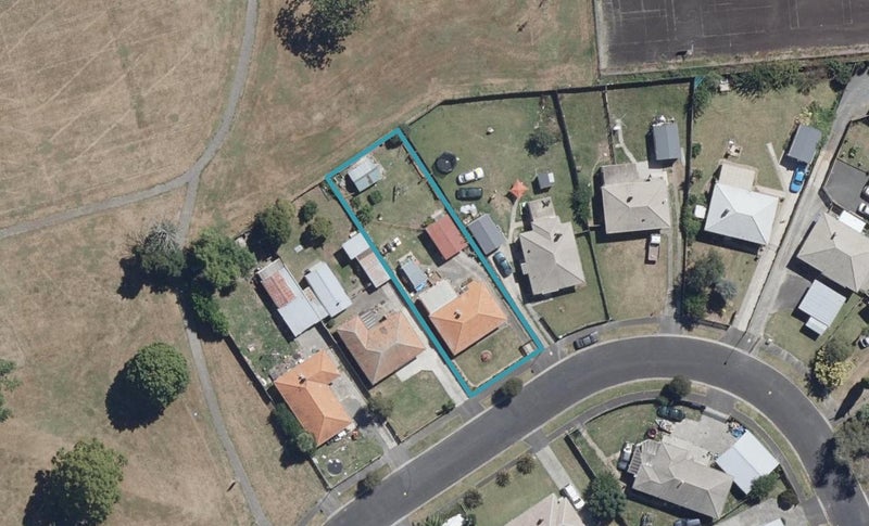 37 Paul Crescent, Fairfield, Hamilton - Carousel 1