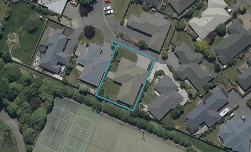 11 Thoresby Mews, Avonhead, Christchurch - Carousel 1