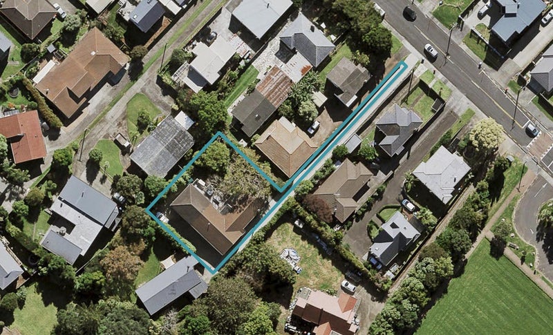 19 Carlton Street, Hillsborough, Auckland - Carousel 1