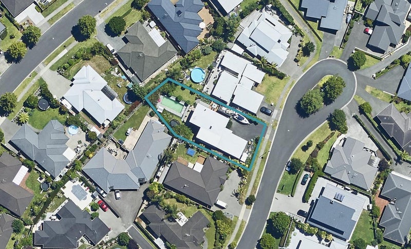 33 Harbelle Close, Bethlehem, Tauranga - Carousel 1