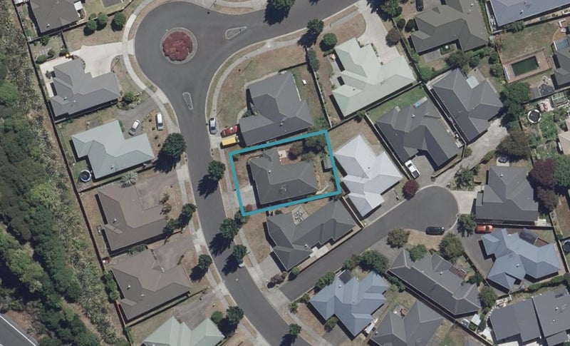 9 Mickelson Avenue, Rototuna, Hamilton - Carousel 1