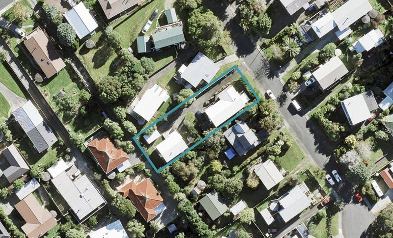 7 John Road, Stanmore Bay, Whangaparaoa - Carousel 1