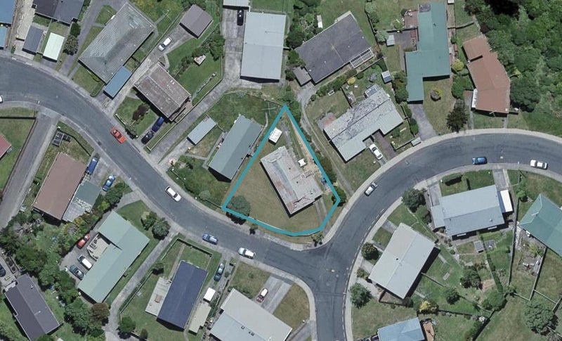 2 Kingsbridge Place, Newlands, Wellington - Carousel 1