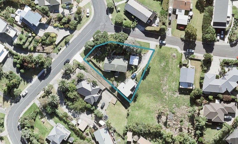 36A Everard Avenue, Army Bay, Whangaparaoa - Carousel 1
