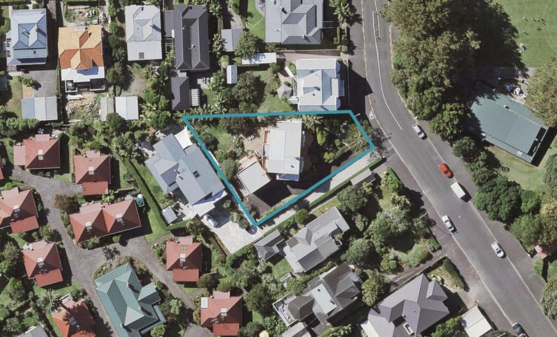 5A Cambridge Terrace, Devonport, Auckland - Carousel 1
