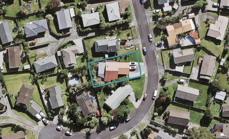 11 Jumento Place, Unsworth Heights, Auckland - Carousel 1
