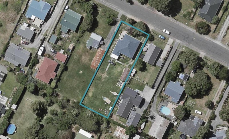 15 Toi Street, Otaki Beach, Otaki - Carousel 1