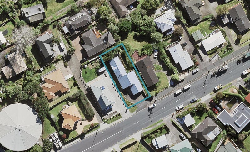 12 Sunset Road, Unsworth Heights, Auckland - Carousel 1