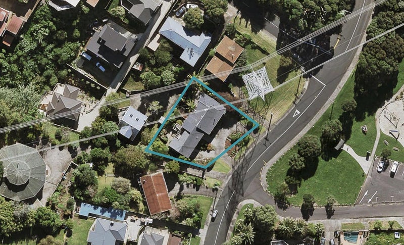 2/16 Frederick Street, Hillsborough, Auckland - Carousel 1