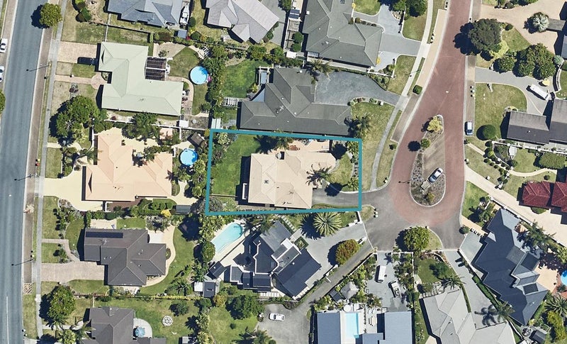 18 Sanctuary Key, Papamoa Beach, Papamoa - Carousel 1