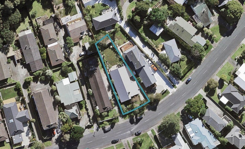 40 Moore Street, Hillcrest, Auckland - Carousel 1